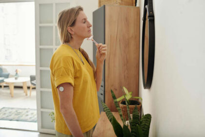 Warning Signs of Vitamin Deficiencies You Can Spot in the Mirror — What Your Reflection is Trying to Tell You