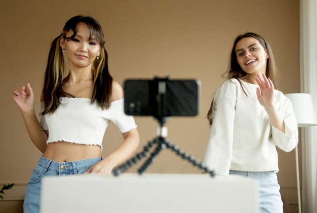 Side Hustle Spotlight: “Boring” Jobs That Are Making Gen Z Rich