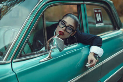 9 Hidden Clues Someone Has Serious Money (That Most People Overlook)