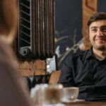 The Table Tells All: 11 Restaurant Habits That Quietly Reveal You’re Lower-Middle-Class