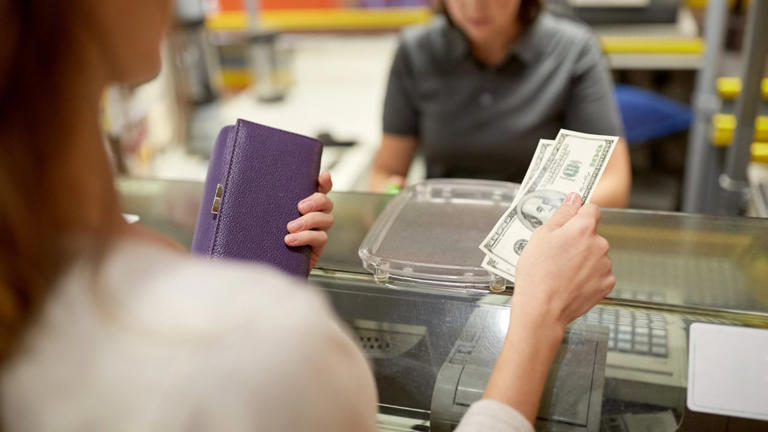 11 Old-School Budgeting Tips That Still Work Miraculously Well in Modern America