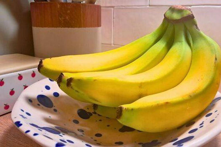 I Ate a Banana Every Day for 60 Days — Here’s What Really Happened (And What Doctors Want You to Know)