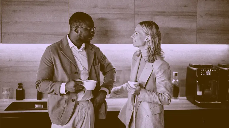 Do These 4 Subtle Things in Every Conversation to Be Instantly Likable — A Communications Expert’s Secret Playbook