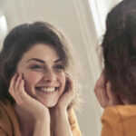 The Secret You Don’t Speak: Body Language That Instantly Attracts People