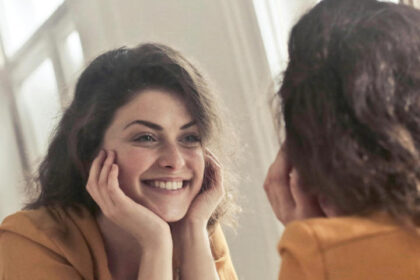 The Secret You Don’t Speak: Body Language That Instantly Attracts People