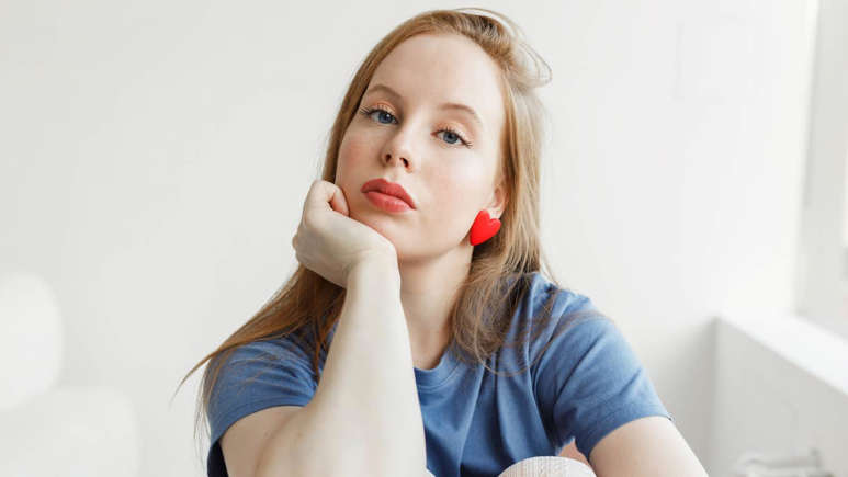 Invisible by Choice: 10 Signs Your Privacy Is So High That People Only See You When You Want Them To