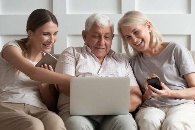 How to Keep Your Aging Parents Safe from Scammers — A Practical Guide for U.S. Families”